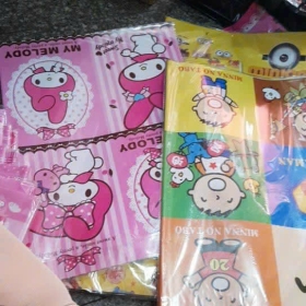Giấy gói quà